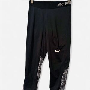 Nike Pro Black and White capri Leggings
